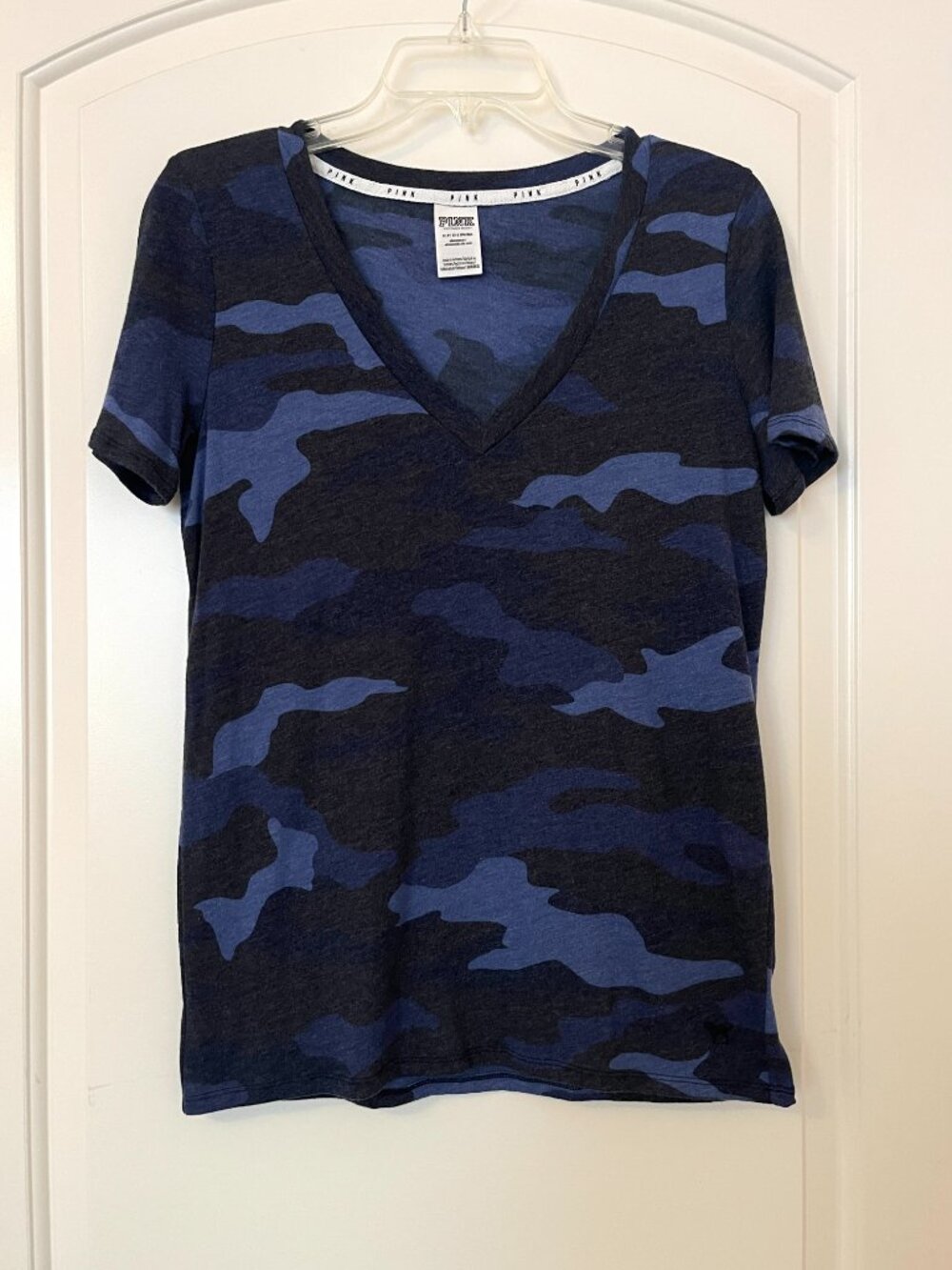 Victoria's Secret PINK Shirt Top V Neck Short Sleeve Blue Gray Camo Small